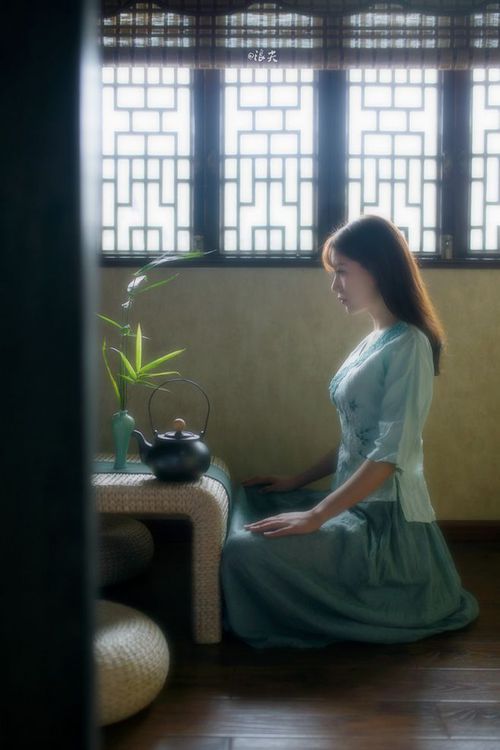 “亚戈·卡尔曼的全面能力与战术洞察，成为阿根廷美洲狮队的新动力”