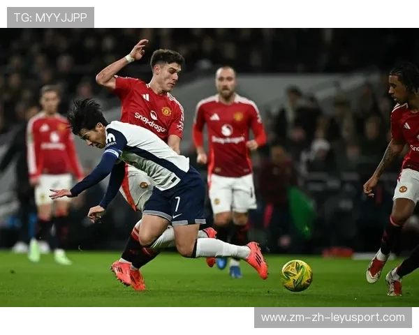 曼联防守漏洞大，客战热刺前景不乐观。，曼联对热刺阵容